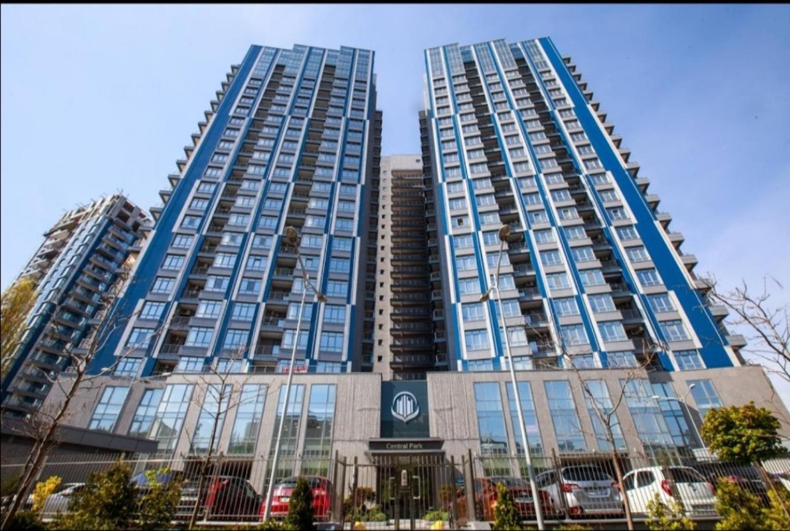 Petrovdom Apartments 3-143 In Rc Central Park, 7 John Mccain Street Киев Экстерьер фото